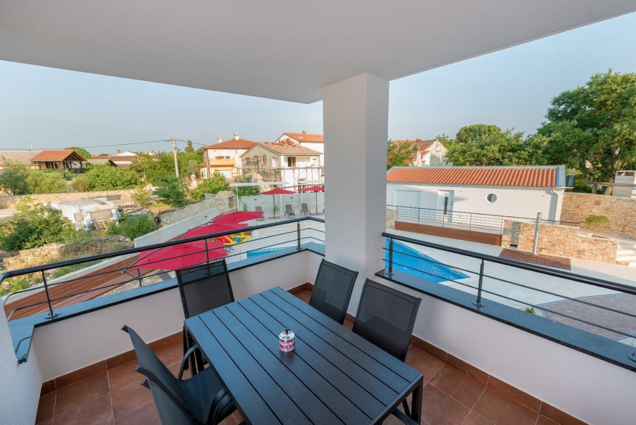 Villa Anja 1St Floor 페로이 외부 사진
