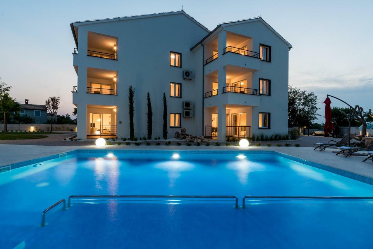 Villa Anja 1St Floor 페로이 외부 사진