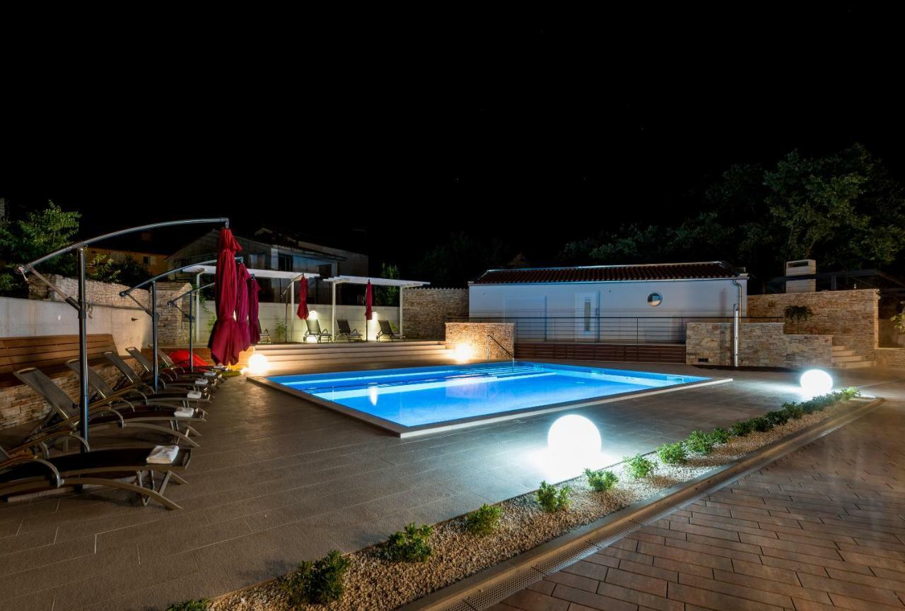 Villa Anja 1St Floor 페로이 외부 사진