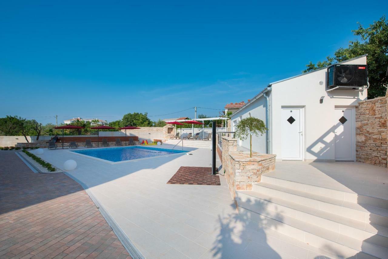 Villa Anja 1St Floor 페로이 외부 사진